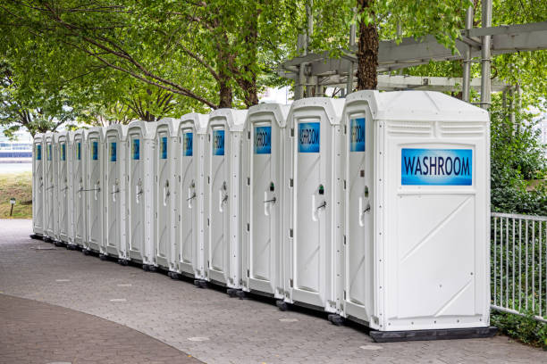 Best Portable toilet rental cost  in Gnadenhutten, OH