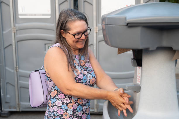 Best Local porta potty services  in Gnadenhutten, OH